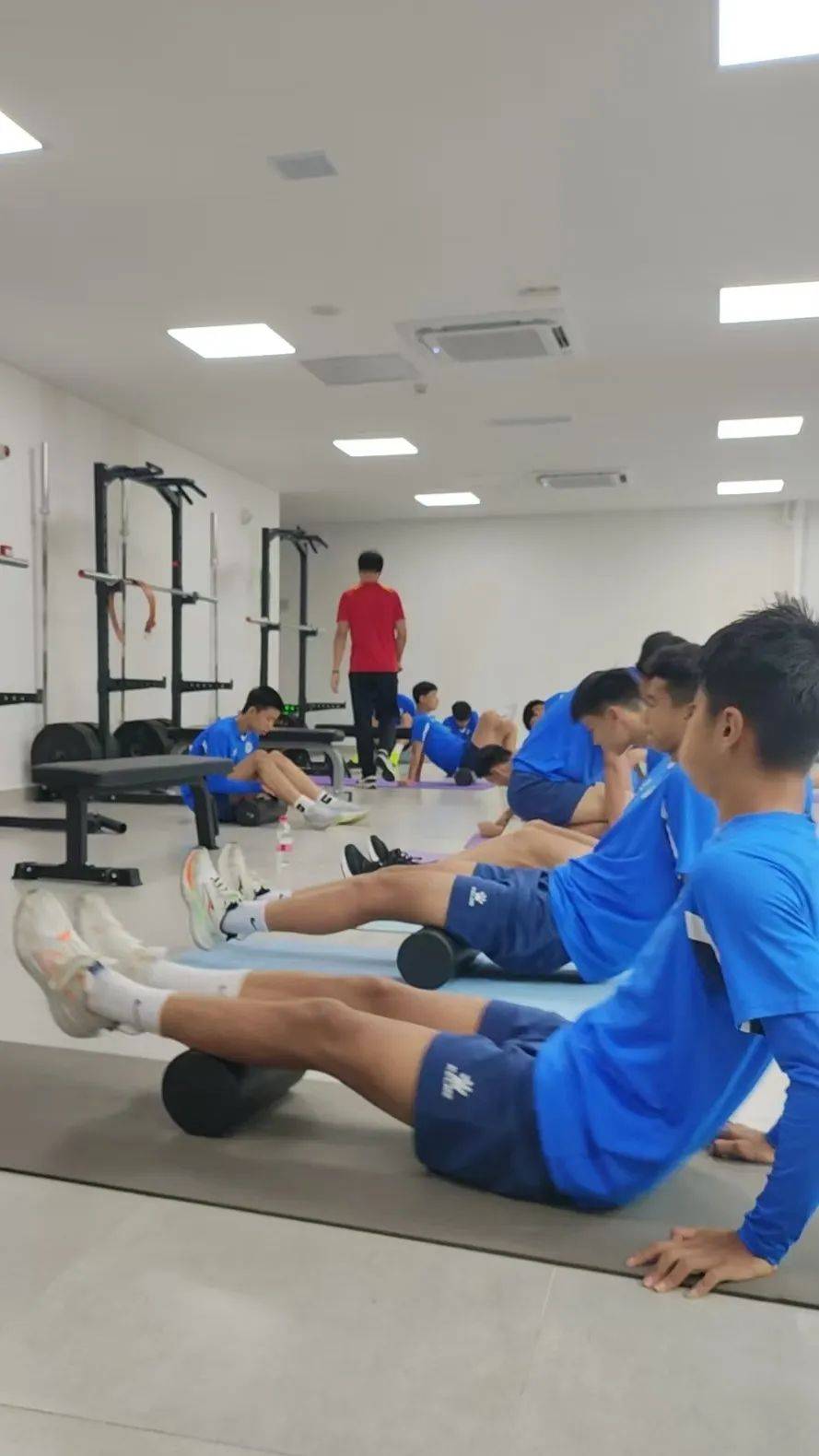 开运体育网页版-包含观察球队现阶段备战情况，主教练调整战术的词条